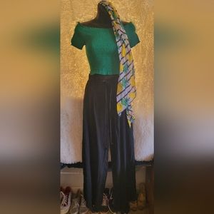 Pantalon,blusa y bufanda